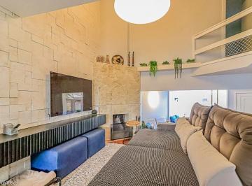 Casa · 286m² · 3 Quartos · 3 Vagas · Casa em Condomínio à venda com 286m², 3 dormitórios, 1 suíte, 3 vagas, no bairro