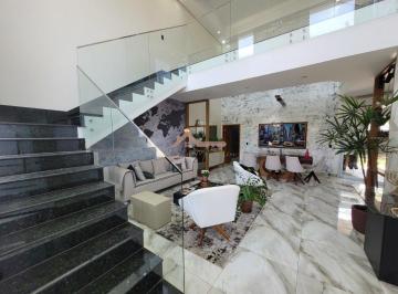 Casa · 240m² · 3 Quartos · 4 Vagas · Sobrado (Porteira fechada) moderno com 3 dormitórios, automação e área gourmet no Condomínio Jardim