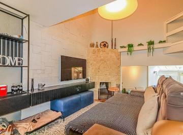 Casa de 3 quartos, Porto Alegre · Casa em Condomínio à venda com 286m², 3 dormitórios, 1 suíte, 3 vagas, no bairro Jardim Isabel em Po