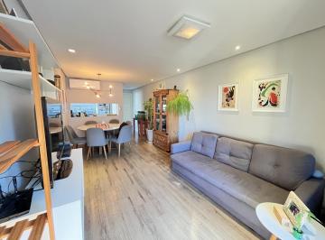 Apartamento en Venda de 3 quartos Menino Deus · Apartamento de 3 quartos, dependência de empregada e 1 vaga de garagem M. Deus