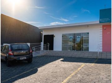 Comercial · 98m² · Excelente loja comercial para alugar nos Ingleses do Rio Vermelho, uma das regiões que mais crescem