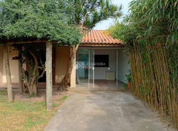 Casa · 70m² · 2 Quartos · 3 Vagas · Casa 2 dormitórios com pátio no Morro das Pedras