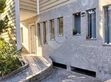 Casa · 152m² · 4 Quartos · 2 Vagas · Condomínio com 4 quartos à venda em Mirim - SP