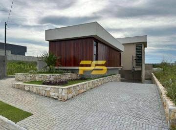 e351453875ee017c36e364a2d75db23627cee022 · Casa de alto Padrão para venda em Comdomínio Fechado | Campina Grande - PB
