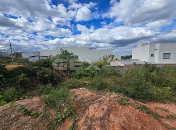 Terreno · 420m² · Terreno à Venda no Bairro Campina Verde em Divinópolis MG.