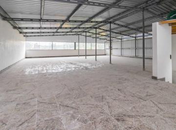 Comercial · 200m² · 1 Quarto · Sobreloja na Rua Tomoichi Shimizu, 33 • 200 m²