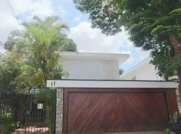 Comercial · 200m² · 3 Vagas · Casa comercial na Rua Leme do Prado, N. 11 • 200 m²