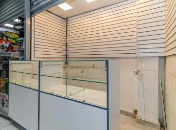 Comercial · 6m² · Loja na Rua Barão de Duprat, N. 351 - BOX 17 - TERREO • 6 m²