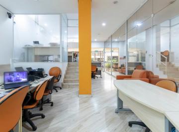 Comercial · 170m² · Sala comercial na Rua Leôncio de Carvalho, N. 200 - Terreo • 170 m²