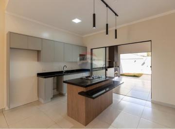 Casa · 157m² · 3 Quartos · 4 Vagas · Casa de Condomínio para venda em Recreio Anhangüera de 157.17m² com 3 Quartos, 3 Suites e 4 Garagens