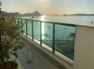 Apartamento · 200m² · 3 Quartos · 3 Vagas · Cobertura