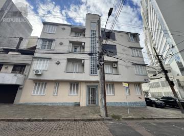 Apartamento · 52m² · 2 Quartos · Apartamento de 2 dormitórios de FRENTE e mobiliado.