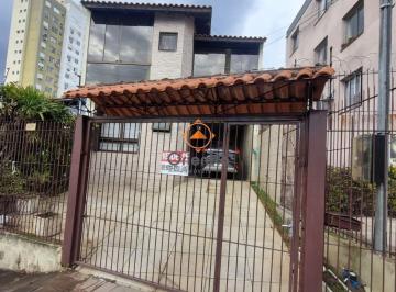 Casa · 167m² · 4 Quartos · 2 Vagas · ótimo sobrado em localização estratégica.