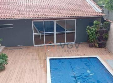 8ddfa57567caa4c26230194f62a204268d095d57 · Linda casa a venda com 2 edículas no bairro da cidade vargas