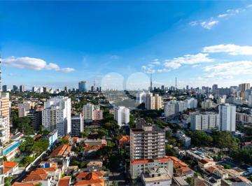 Apartamento de 3 quartos, São Paulo · Apartamento com 3 dormitórios com suíte em Perdizes.