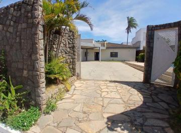 Casa de 3 quartos, Vicente Pires · Casa em Vicente Pires com 840 m² e 3 quartos para venda