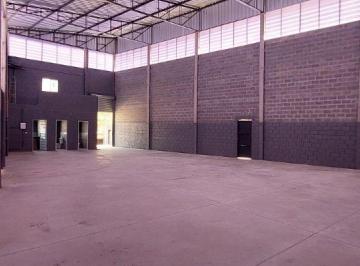 Comercial de 1 quarto, Santana de Parnaíba · Galpão 360 m2 em Santana de Parnaíba