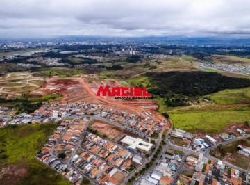 Terreno · 200m² · Terreno de 200m² em excelente localização em bairro planejado, próximo a av. principal, ideal para c