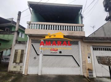 Casa · 160m² · 3 Quartos · 2 Vagas · Sobrado com 3 quartos sendo 1 suíte de 160m