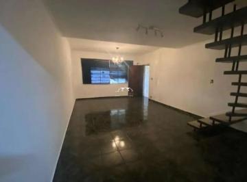 Casa · 125m² · 2 Quartos · Sobrado à Venda com 2 Dormitórios e Quintal no Campestre em Santo André