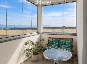Apartamento · 58m² · 2 Quartos · Apartamento mobiliado com vista no Balneário do Estreito a 50 metros da Praia