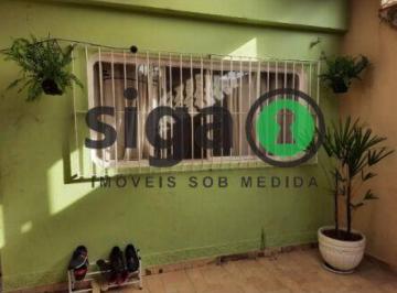 Casa · 75m² · 2 Quartos · 2 Vagas · Sobrado com Quintal Amplo e IPTU Isento em Localização Estratégica.