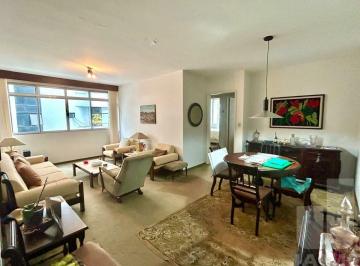 Apartamento · 100m² · 2 Quartos · 1 Vaga · Apartamento com Excelente Planta e Grande Potencial de Modernização