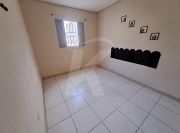 Casa · 55m² · 2 Quartos · Casa com 2 quartos, sala, cozinha, banheiro e área de serviço.