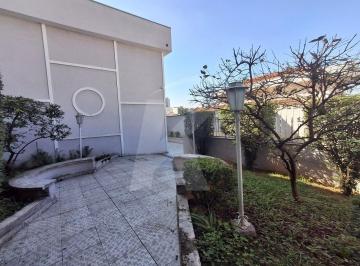 Casa · 90m² · 3 Quartos · 2 Vagas · Sobrado com 3 dormitórios, sala, cozinha, banheiro e 2 vagas de garagem