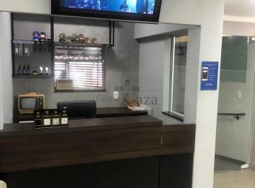 Comercial · 171m² · 1 Quarto · 2 Vagas · Oportunidade - Casa comercial - Vila Industrial - 3 Dormitórios - 214m².