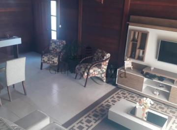 Casa · 322m² · 2 Quartos · 2 Vagas · Casa Padrão em São José dos Campos