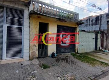 Casa · 110m² · 3 Quartos · 1 Vaga · OPORTUNIDADE DE INVESTIMENTO - TERRENO COM CASAS ANTIGAS PARA REFORMA!