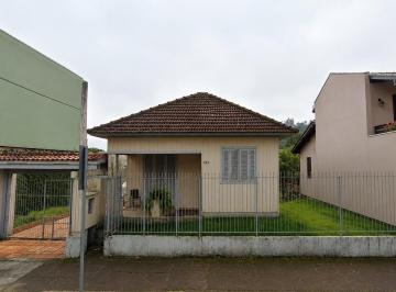 Terreno · 450m² · 3 Quartos · 1 Vaga · Terreno de 450m² à Venda no Centro
