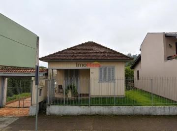 Terreno · 450m² · 3 Quartos · 1 Vaga · Terreno de 450m² à Venda no Centro