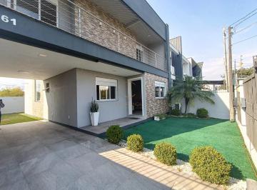 Casa · 200m² · 4 Quartos · 2 Vagas · Sobrado 218m² com Churrasqueira à Venda no Mont Serrat