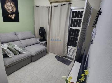Apartamento · 38m² · 1 Quarto · 1 Vaga · Kitnet Térrea a 800 metros da praia no Forte! - IST122