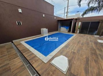 Casa · 210m² · 3 Quartos · 3 Vagas · Casa residencial com 3 quartos sendo 1 suíte disponível para locação no bairro Jardim Europa em Uber