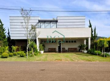 FACHADA · Excelente casa á venda de alto padrão condomínio fechado em Poços de Caldas MG.