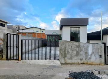 FACHADA · Excelente casa recém construída á venda no bairro Jardim Caldense em Poços de Caldas MG.