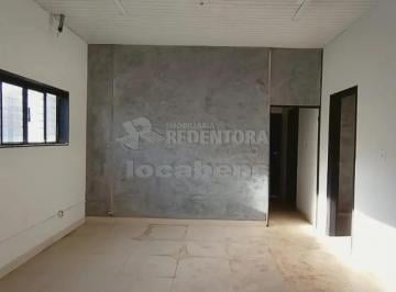 Casa · 121m² · 3 Quartos · 2 Vagas · Casa de esquina com 3 dormitórios e 2 vagas de garagem.
