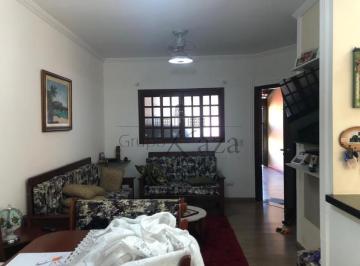Casa · 125m² · 3 Quartos · 2 Vagas · Casa - Jardim Santa Inês III - 3 Dormitórios - 125m².