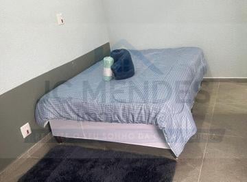 Apartamento · 1 Quarto · 1 Vaga · Kitnet Aconchegante para 1 Pessoa com Cama de Casal e Cozinha Privativa