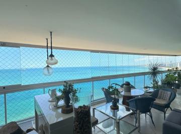 Apartamento · 330m² · 4 Quartos · 4 Vagas · Apto Alto Padrão frente mar, 330m², 4 suítes, 4 vagas, lazer clube.