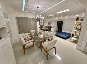 Apartamento · 250m² · 4 Quartos · 3 Vagas · Apartamento quadra do mar, 250m², 4 quartos, 2 suítes, 3 vagas, lazer completo
