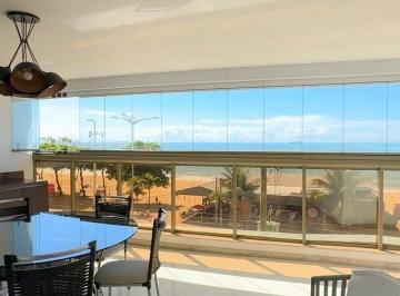 Apartamento · 209m² · 4 Quartos · 4 Vagas · Apartamento de frente para o mar, 209m2, 4 suítes, 4 vagas e um lazer de clube completo