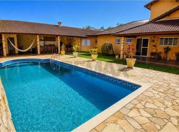 Casa · 309m² · 5 Quartos · 5 Vagas · Condomínio de Luxo: 5 Suítes c/ Piscina e Jardim
