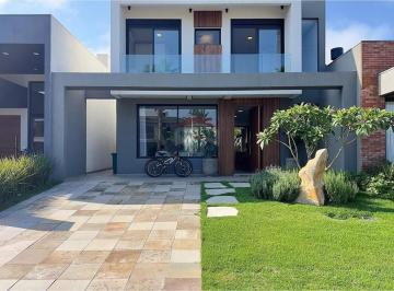 Casa · 211m² · 4 Quartos · Sobrado no Condomínio Blue - Xangri-lá