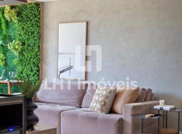 Apartamento · 160m² · 4 Quartos · 1 Vaga · Lindo e reformado apartamento na Praia de Icaraí, com 4 quartos à venda!