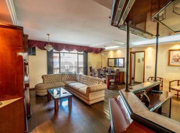 Casa · 358m² · 3 Quartos · 2 Vagas · Casa à venda, com 3 quartos, 358m², por R$1.450.000,00, no Jardim Guanabara, Ilha do Governador, RJ.