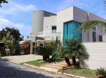 Casa · 257m² · 3 Quartos · 2 Vagas · Casa Luxuosa para LOCAÇÃO FIXA em Cabo Frio/RJ, perto da Praia.
